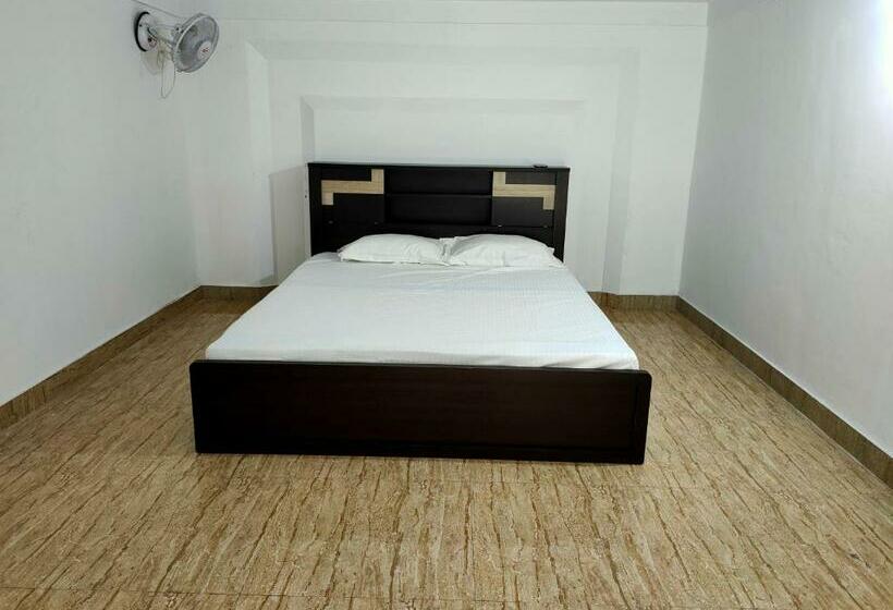 غرفة عائلية, Shobha Farmhouse