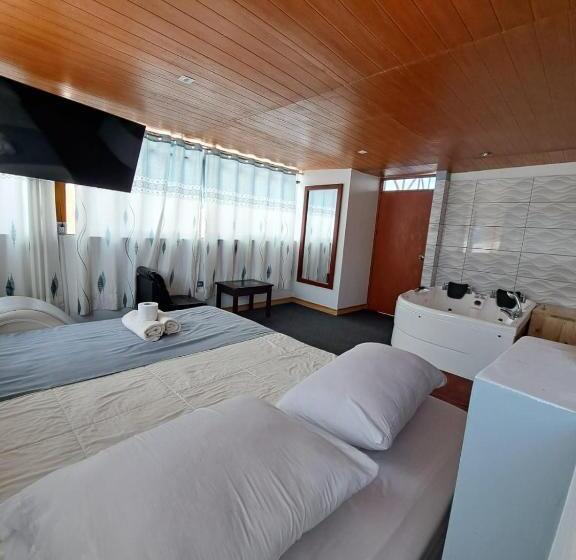 סוויטה עם ג'קוזי, Alpamayo Guest House