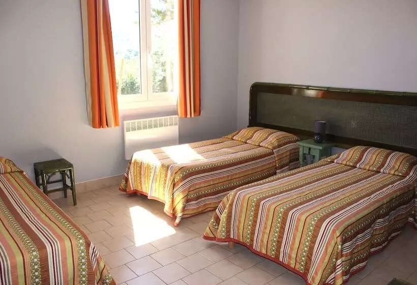 اتاق استاندارد سه نفره, Arcu Di Sole