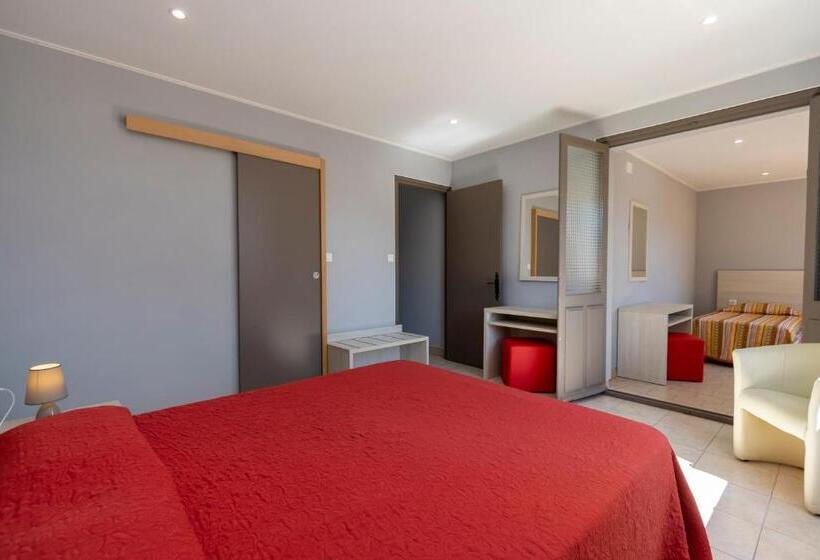 4인용 스탠다드 룸, Arcu Di Sole