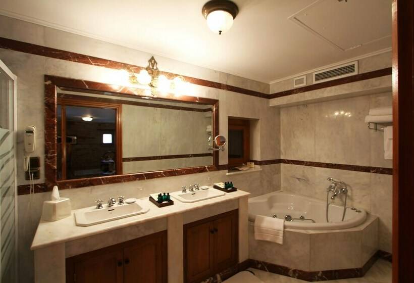 ジュニアスイート, Argentikon Luxury Suites