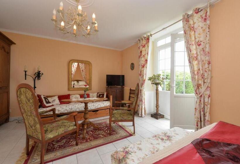 Семейный Номер, Aurore De Beaufort