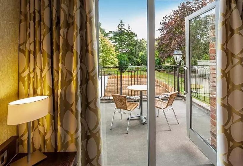 Standard-huone King-vuode, Best Western Plus Pinewood Manchester Airport Wilmslow