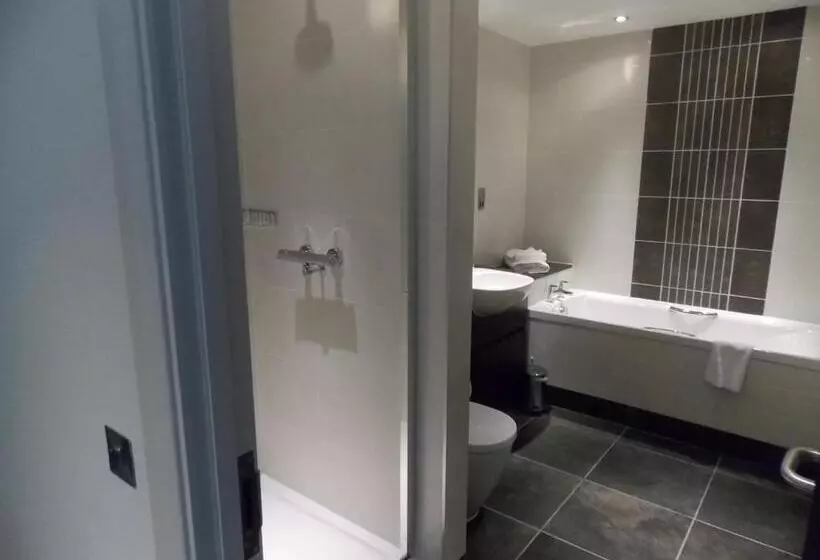 Superior-huone King-vuode, Best Western Plus Pinewood Manchester Airport Wilmslow
