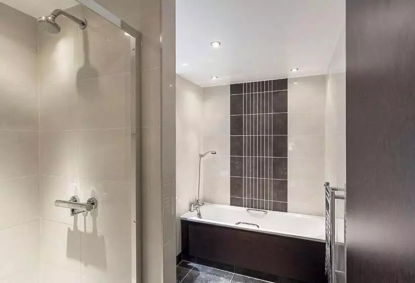 Superior-huone King-vuode, Best Western Plus Pinewood Manchester Airport Wilmslow