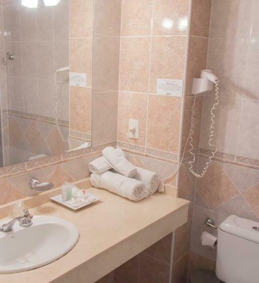 اتاق سوپریور با تخت بزرگ, Costa Del Sol