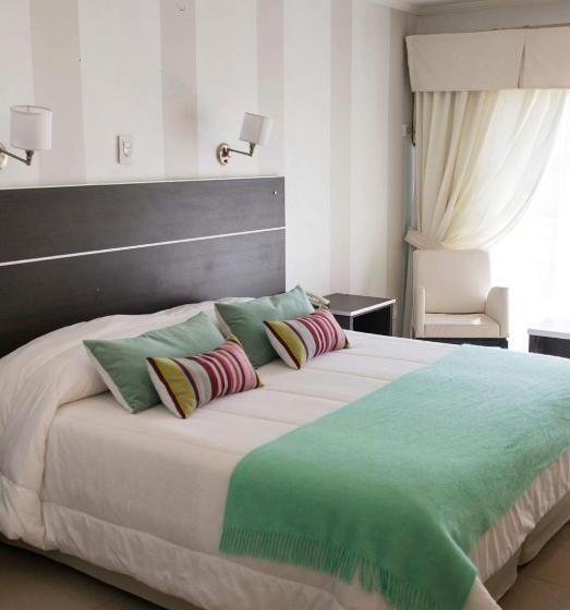 اتاق سوپریور با تخت بزرگ, Costa Del Sol