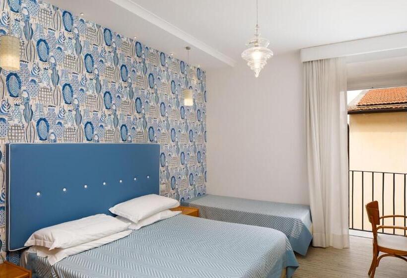 Comfort room with balcony, Del Corso
