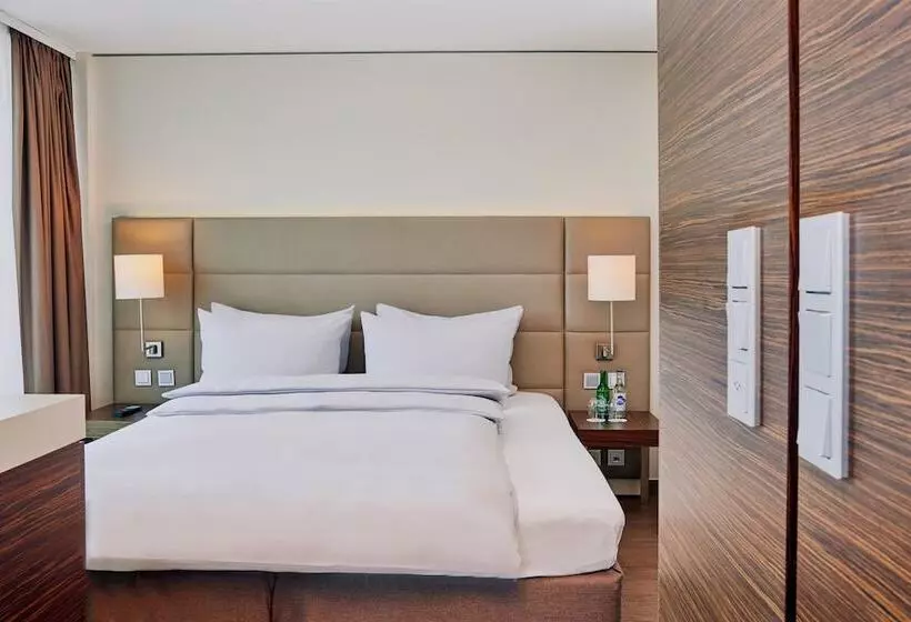Chambre Deluxe, H4 Hotel Solothurn