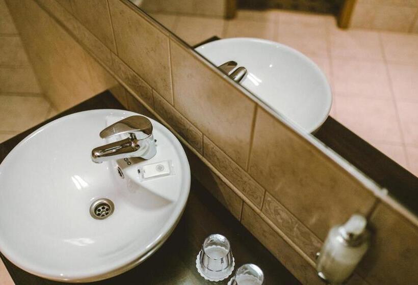 سوییت جونیور, Hanza