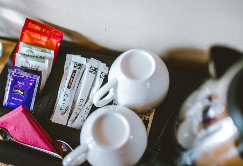 اتاق اکونومی, Hanza