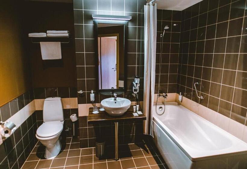 اتاق سوپریور, Hanza