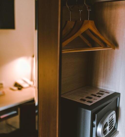 اتاق سوپریور, Hanza