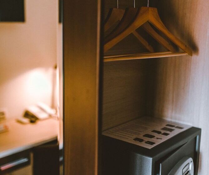 اتاق سوپریور, Hanza