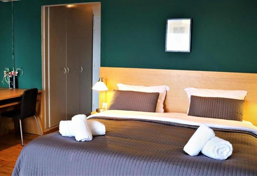 חדר משפתחתי סופריור, Hara