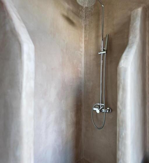 חדר סטנדרט, Kyrimai