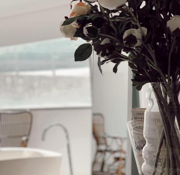 סוויטה, La Maga Rooms