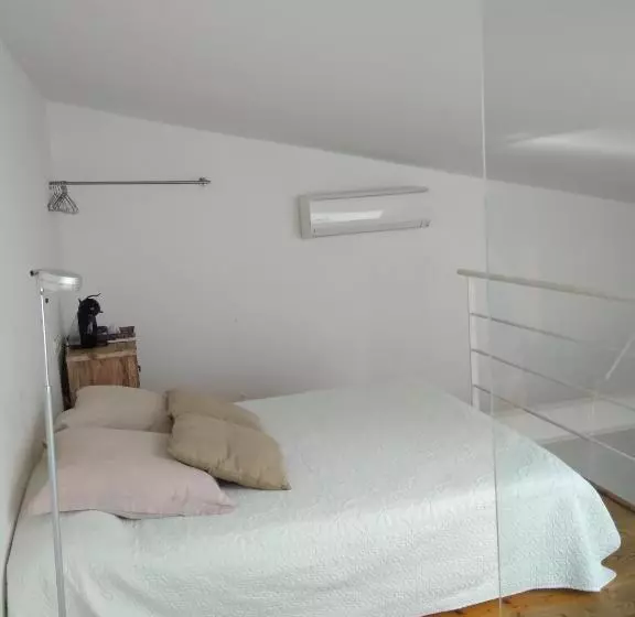 ジュニアスイート, La Maga Rooms