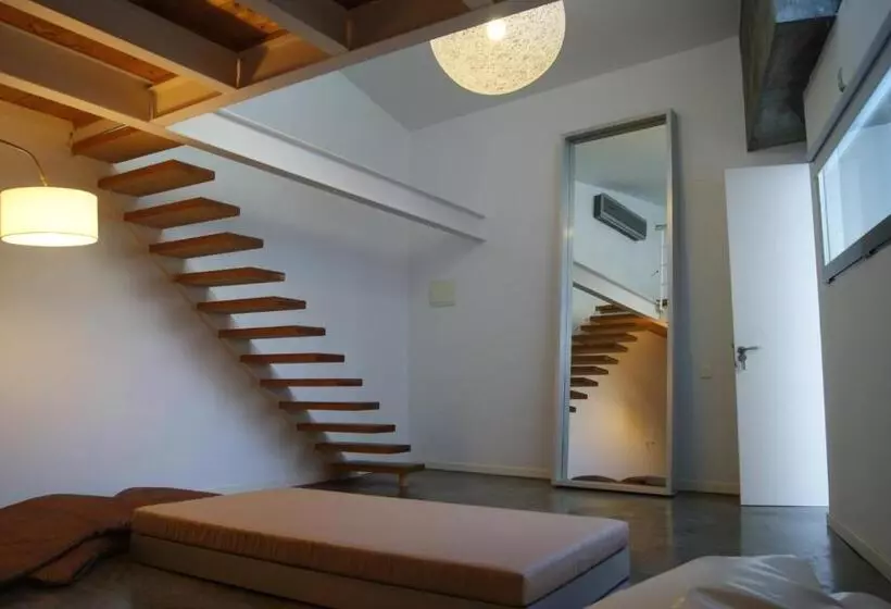 ジュニアスイート, La Maga Rooms