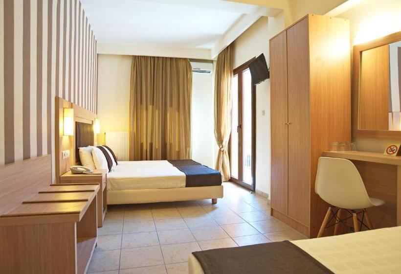 חדר סטנדרט לארבעה, Leto Delphi