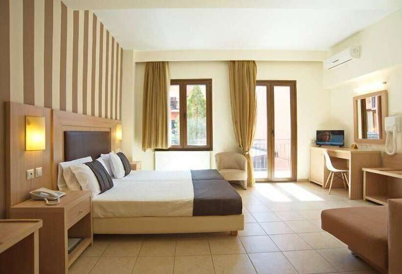 חדר סטנדרט לארבעה, Leto Delphi