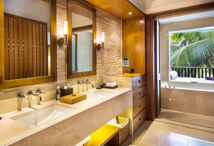 חדר סטנדרט מיטה זוגית, Mandarin Oriental Sanya