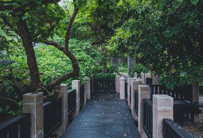 חדר סטנדרט מיטה זוגית, Mandarin Oriental Sanya