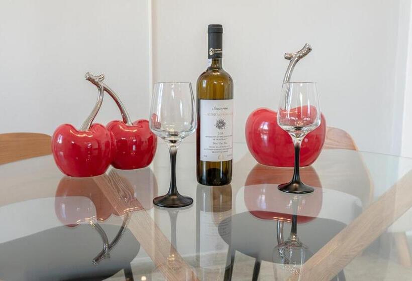 غرفة ديلوكس, Neoklassiko Koukouli