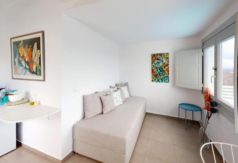 غرفة ديلوكس مطلّة علي البحر, Neoklassiko Koukouli