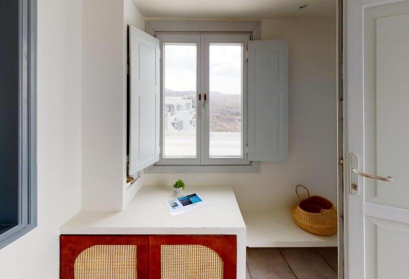 جناح جونيور مطلّ علي البحر, Neoklassiko Koukouli