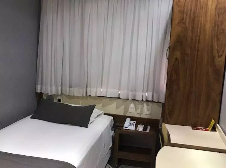 Economy Yhden Hengen Huone, Pousada Dos Girassóis