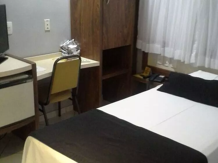 Economy Yhden Hengen Huone, Pousada Dos Girassóis