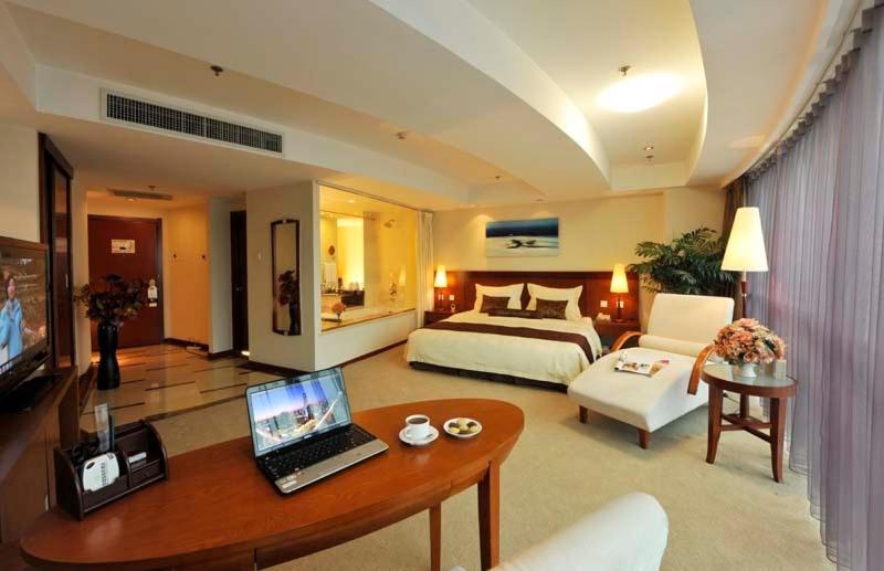 اتاق استاندارد, Super House International