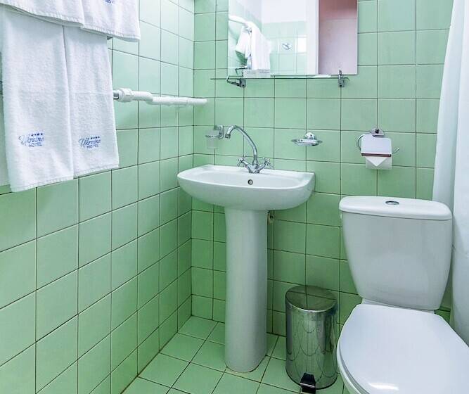 اتاق اکونومی, Ukraine