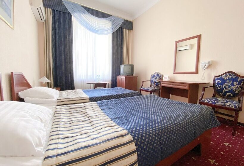 اتاق اکونومی, Ukraine