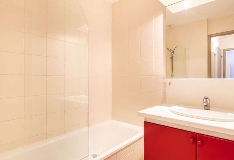 استودیوی استاندارد, Vacanceole Le Hameau De Valloire