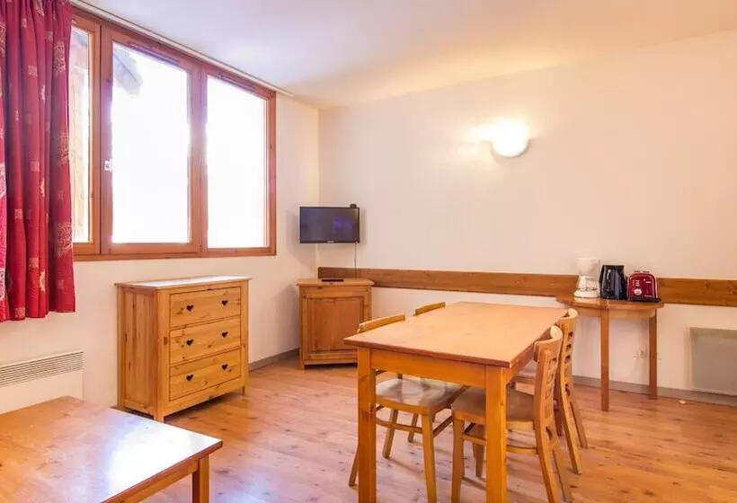 استودیوی استاندارد, Vacanceole Le Hameau De Valloire