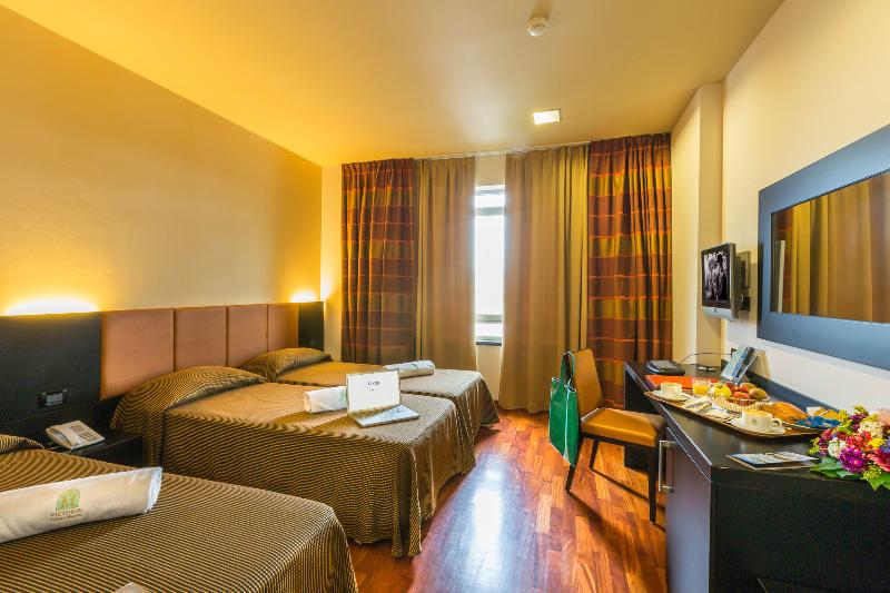 غرفة قياسية ثلاثية, Victoria Terme