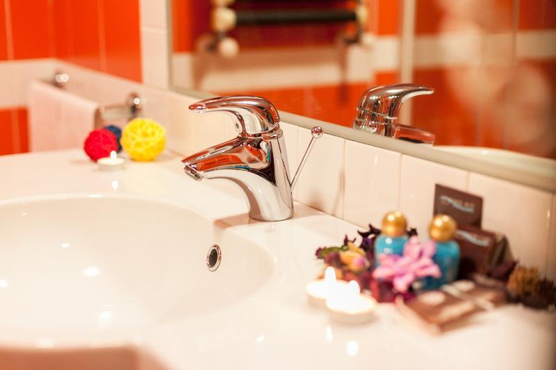 غرفة قياسية, Victoria Terme