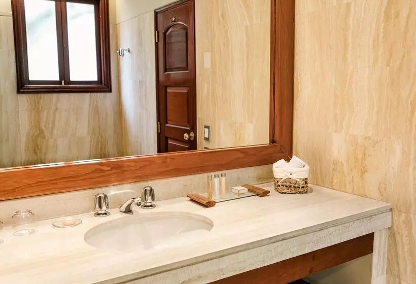 اتاق پریمیوم با چشم‌انداز باغ, Wyndham Costa Del Sol Arequipa