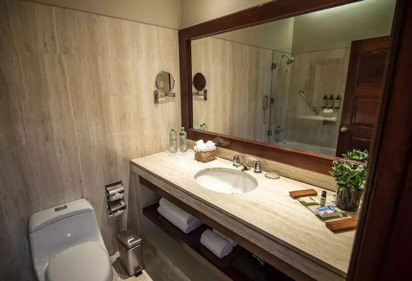 اتاق پریمیوم با چشم‌انداز باغ, Wyndham Costa Del Sol Arequipa