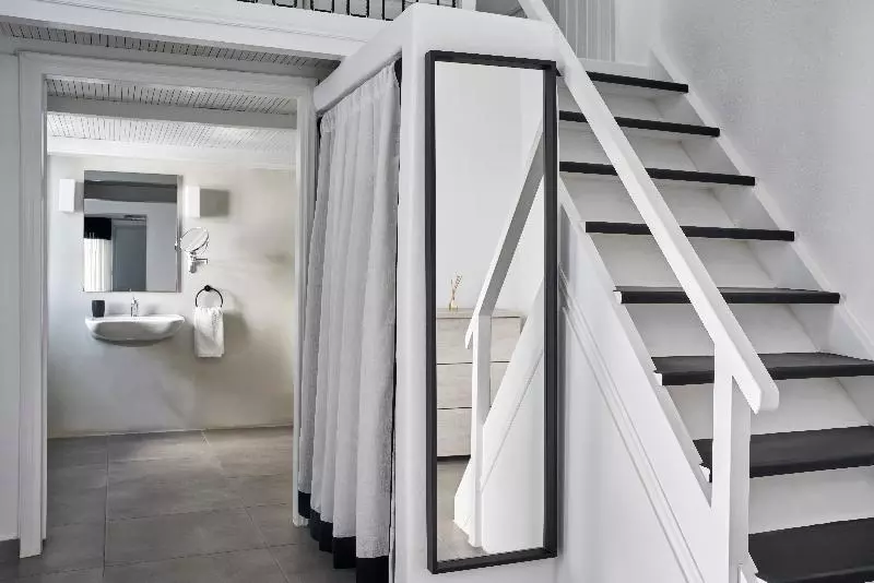 اتاق سوپریور برای معلولان, Mr And Mrs White Oia Santorini