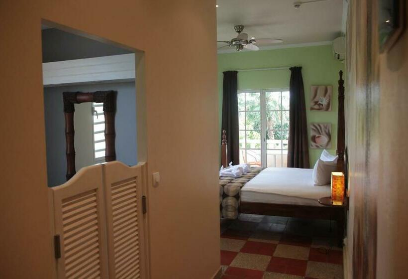 اتاق سوپریور, Habitation Du Comté