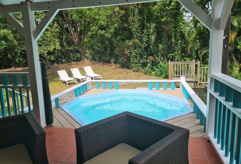 بانگلوی استاندارد 2 خوابه, Habitation Du Comté