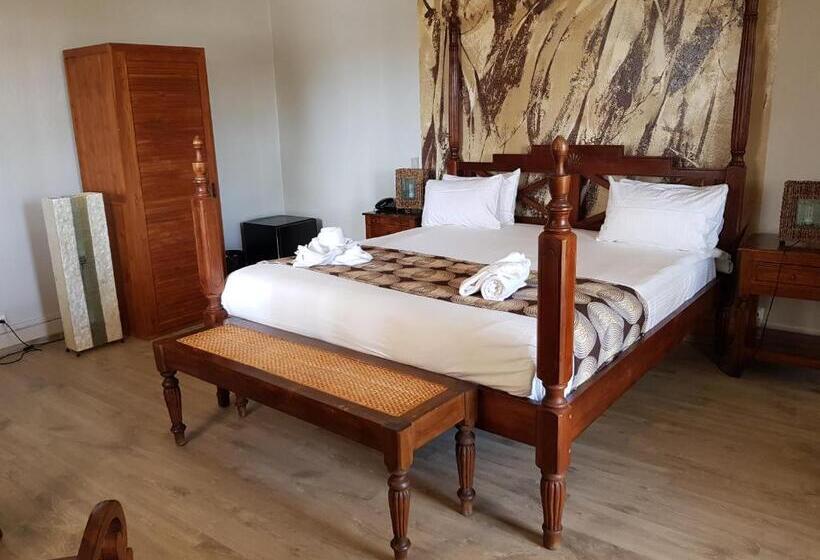 اتاق استاندارد با چشمانداز استخر, Habitation Du Comté