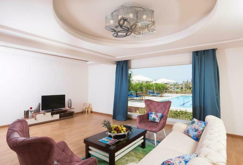 سوئیت با تخت بزرگ, Pickalbatros Aqua Blu Sharm El Sheikh