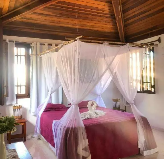 سوئیت با بالکن, Arraial Praia Hotel Pousada