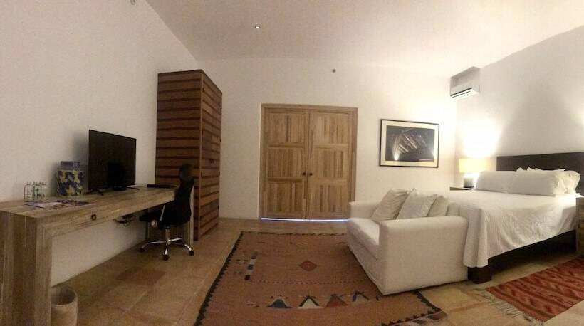 اتاق سوپریور, Boutique Casareyna