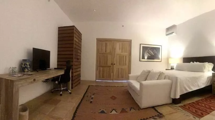 اتاق سوپریور, Boutique Casareyna