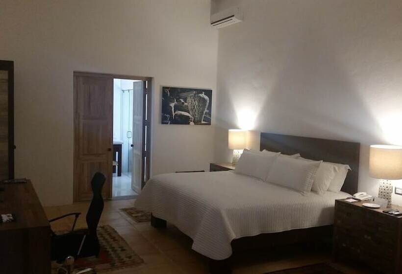 اتاق سوپریور, Boutique Casareyna